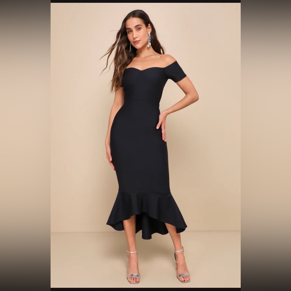 Navy Blue Off-Shoulder Flouncing Mermaid Gown